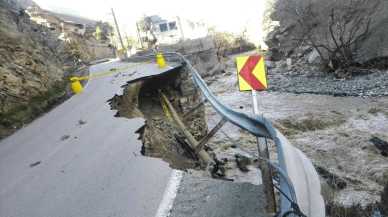 خرابی جاده سنگان بر اثر سیل